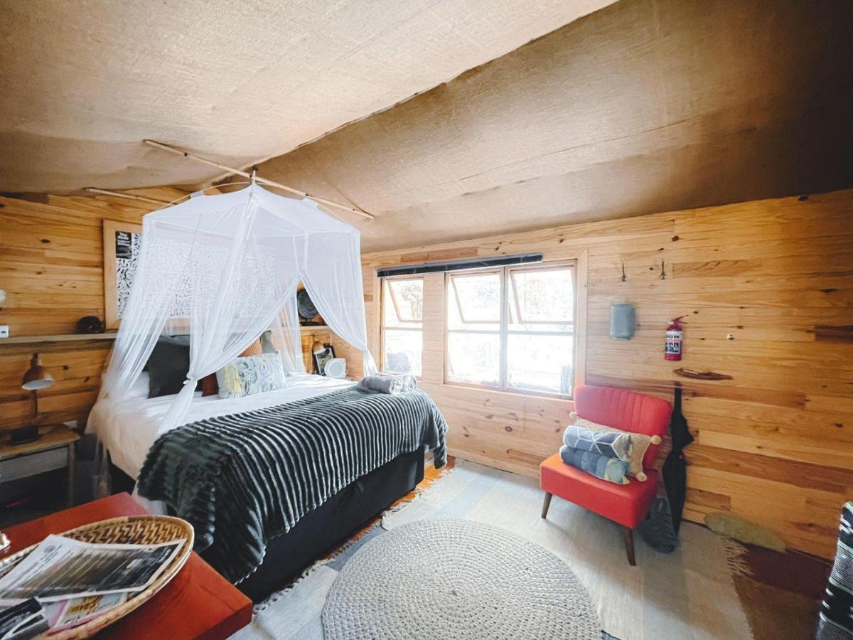 Adventurers Escape Apartment The Crags Bilik gambar