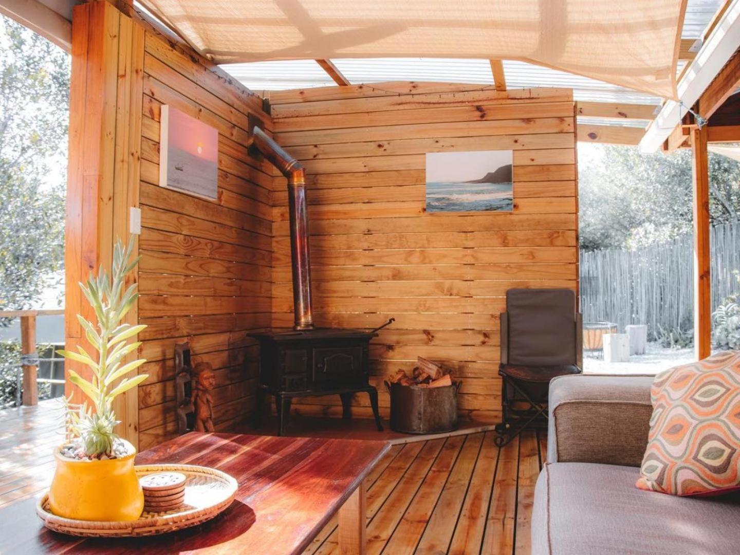 Adventurers Escape Apartment The Crags Bilik gambar